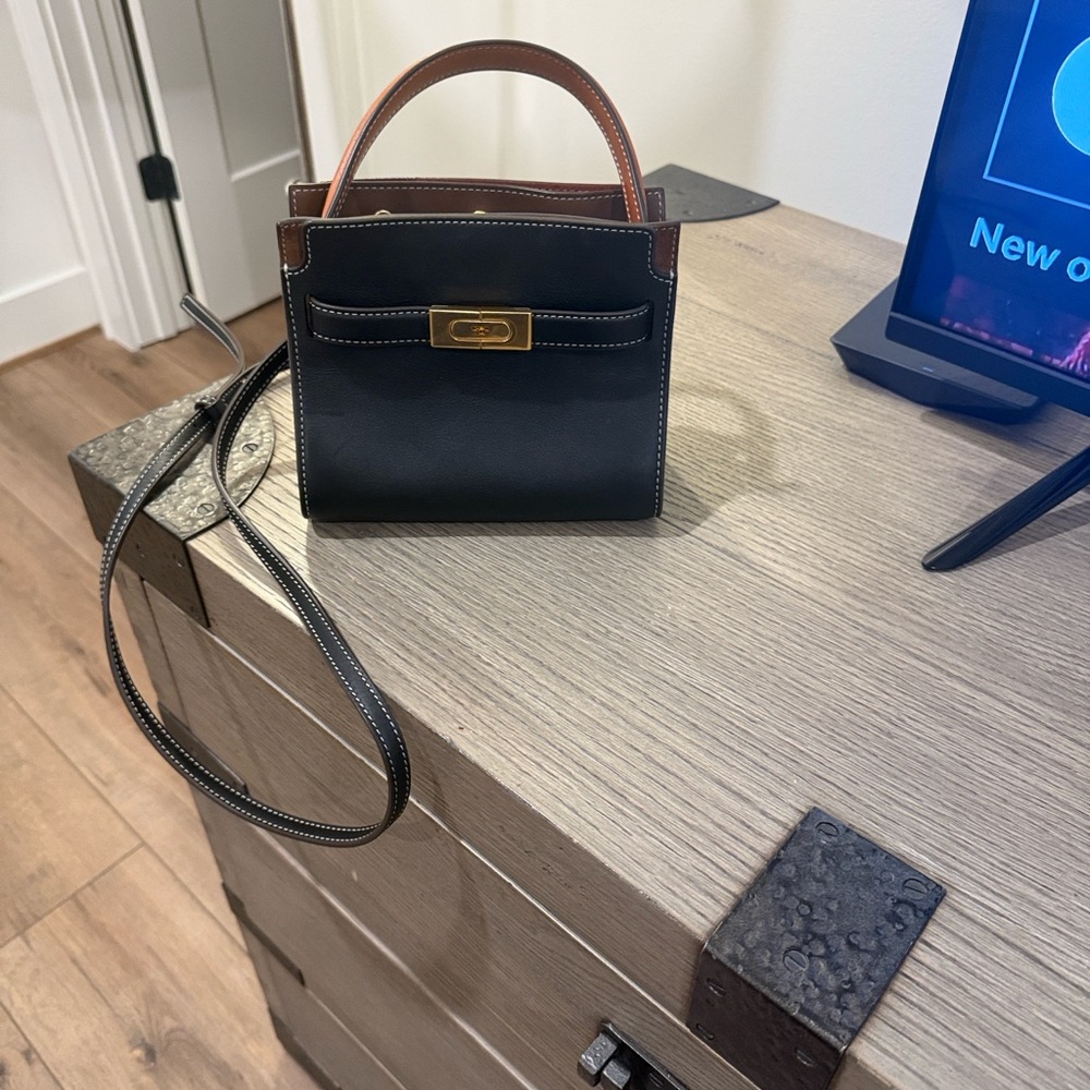 Tory Burch Petite Lee Radzwill Crossbody